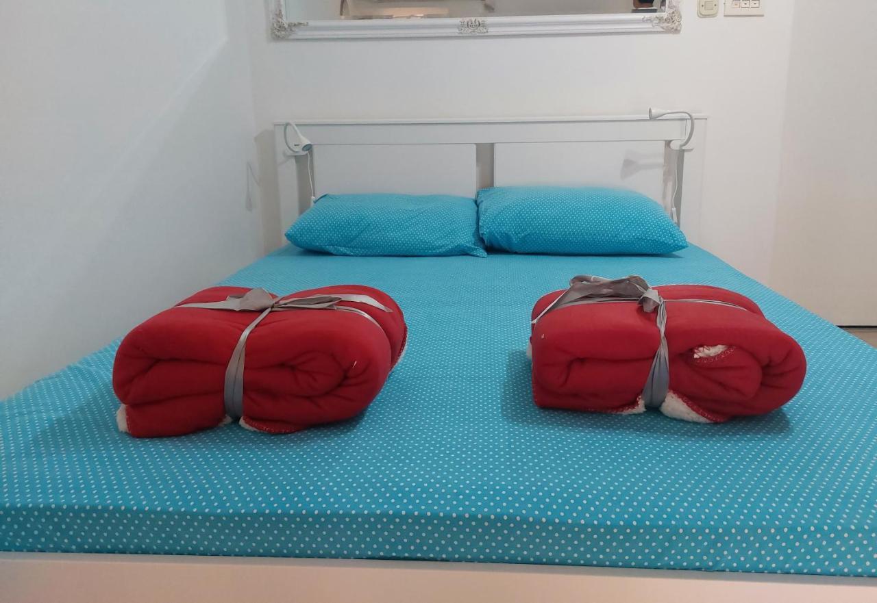 Sha La La - Charming, Unique Studio In A Historic Building Next To A Castle, Wifi, Smart Tv, Washer-Dryer บาการ์ ภายนอก รูปภาพ
