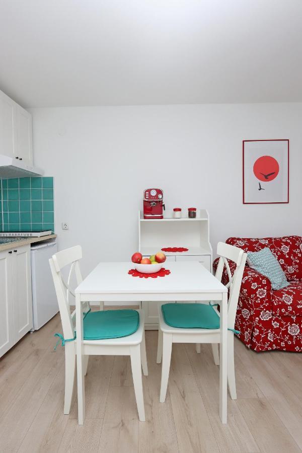 Sha La La - Charming, Unique Studio In A Historic Building Next To A Castle, Wifi, Smart Tv, Washer-Dryer บาการ์ ภายนอก รูปภาพ