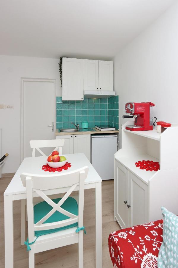 Sha La La - Charming, Unique Studio In A Historic Building Next To A Castle, Wifi, Smart Tv, Washer-Dryer บาการ์ ภายนอก รูปภาพ